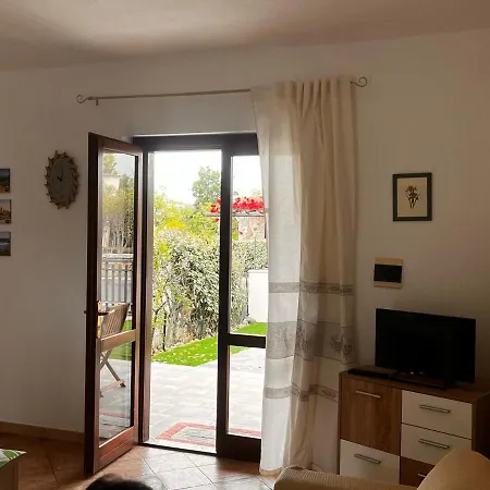 Adele Casa Apartment